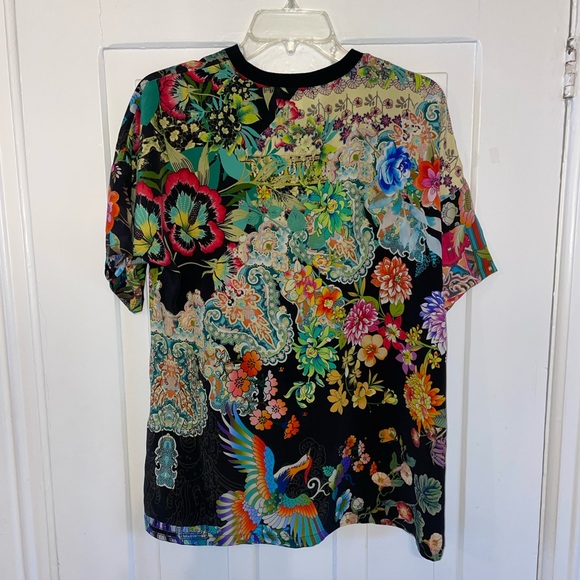 Johnny Was 100% Sill Black Floral Crewneck Short Sleeved Tee - Picture 2 of 16